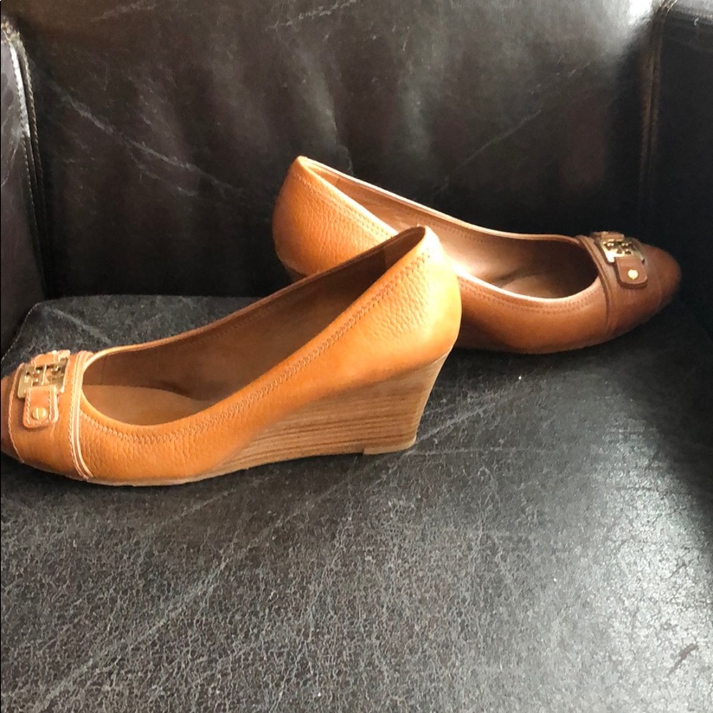 Tory Burch wedges size 10